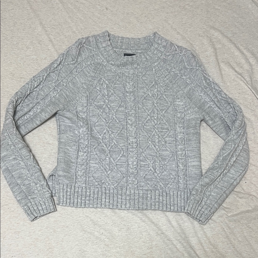 GAP Light Gray Women's Cable Knit Sweater